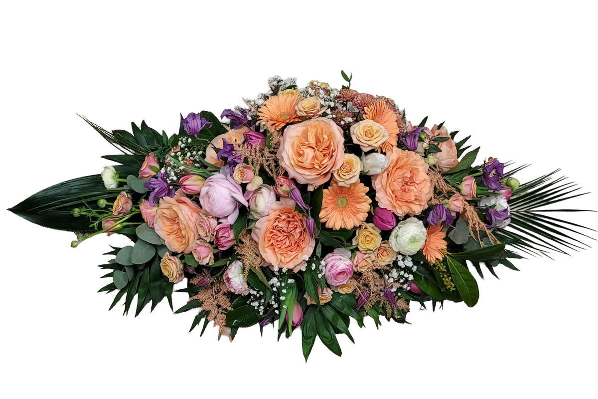 Gesteck_Flach-Rosen_Clematis_Gerbera_Tulpen_Ranunkel_-_Lila_Apricot_Rosa_-Fruehling