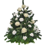 Gesteck_Hoch_-_Nelken_Rosen_Tanne_-_Weiss