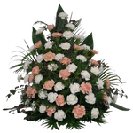 Gesteck_Hoch_-_Nur_Nelken_-_Weiss_Apricot