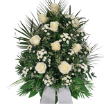 Gesteck_Hoch_-_Rosen_und_Chrysanthemen_-_Weiss