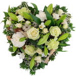 Herz_Gefuellt_-_Rosen_Lilien_Nelken_Freesien_-_Weiss_Gruen