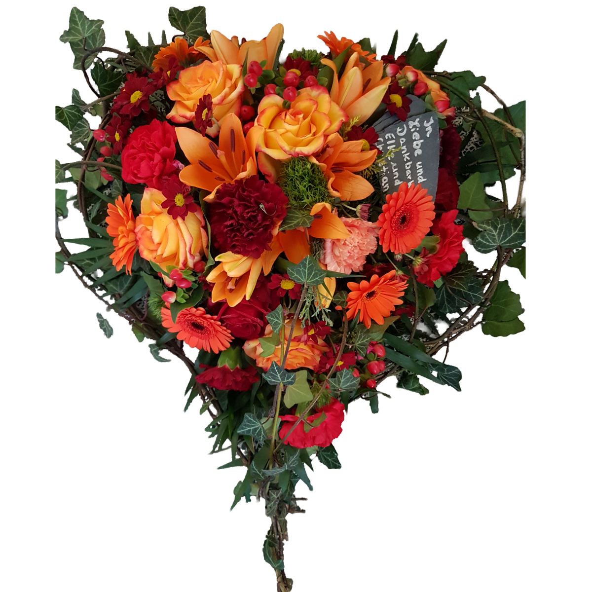 Herz_aus_Ranken_-_Nelken_Gerbera_Rosen_Lilien_Chrysanthemen_Hypericum_-_Orange_Rot