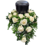Urnenkranz_Haengend_-_Nur_Rosen_-_Weiss